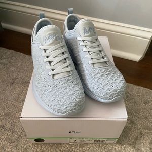 APL Women's TechLoom Phantom - Light Sky (box!)